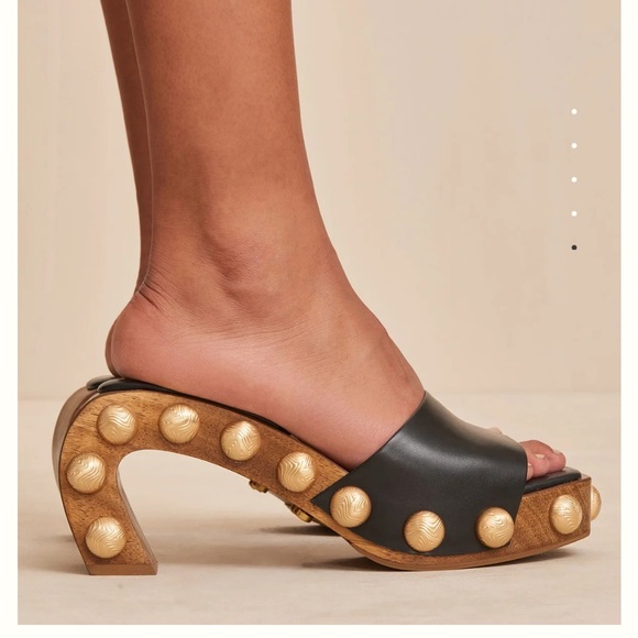 cult gaia Shoes - EUC Cult Gaia DEVORA SANDAL w/ box